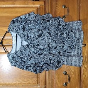 Black and white dressy blouse.